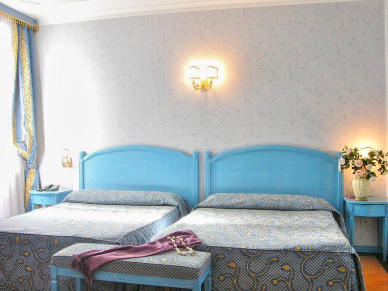 Hotel Giorgi Рим Екстериор снимка